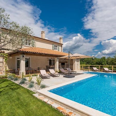Villa-Osmium Smoljanci Esterno foto