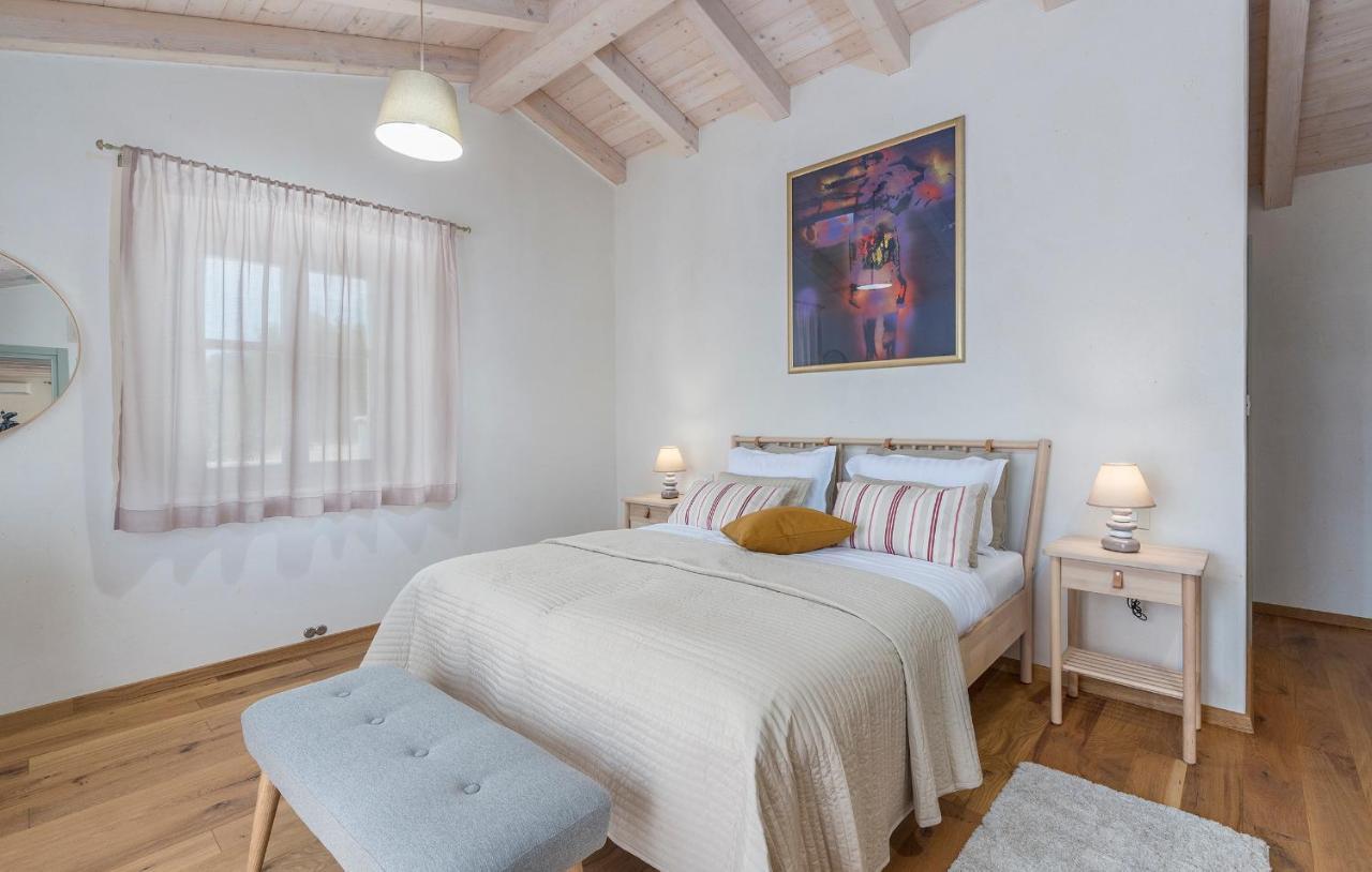 Villa-Osmium Smoljanci Esterno foto