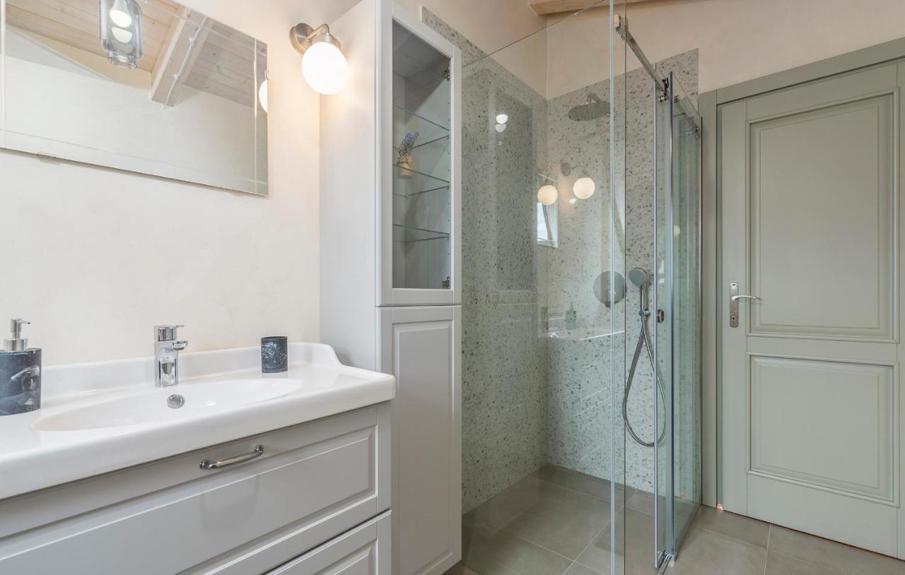 Villa-Osmium Smoljanci Esterno foto
