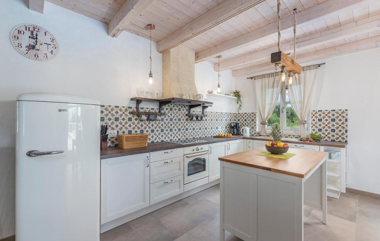 Villa-Osmium Smoljanci Esterno foto