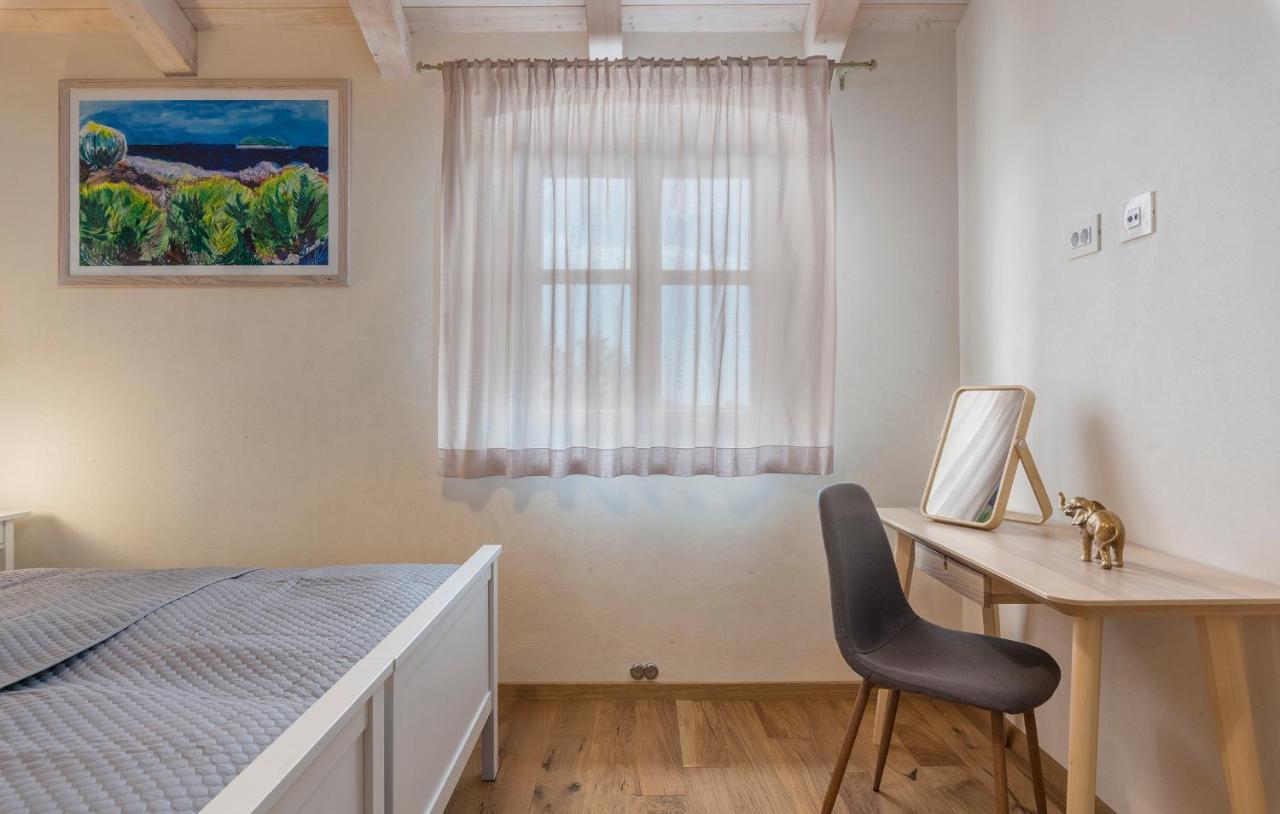 Villa-Osmium Smoljanci Esterno foto