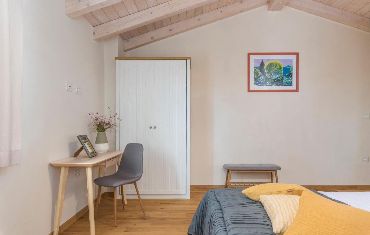 Villa-Osmium Smoljanci Esterno foto